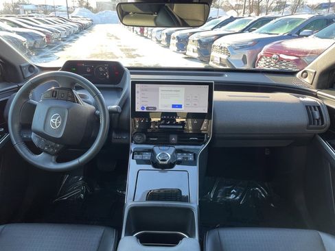 Used 2024 Toyota bZ4X Limited image 17