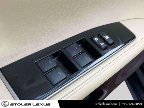 Used 2017 Lexus ES 350 w/ Luxury Package image 21