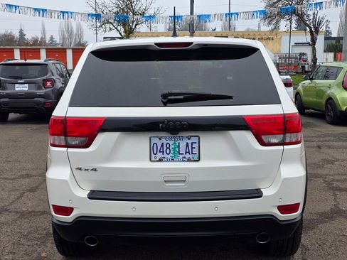 Used 2012 Jeep Grand Cherokee Altitude image 4