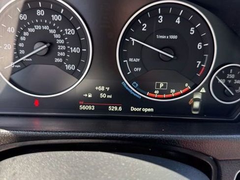 Used 2018 BMW 320i xDrive Sedan AWD/4WD image 1