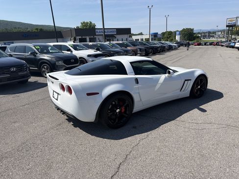 Used 2011 Chevrolet Corvette Grand Sport w/ Preferred Equipment Group RWD image 3