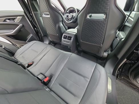 Certified 2022 Jaguar F-PACE SVR AWD/4WD image 11