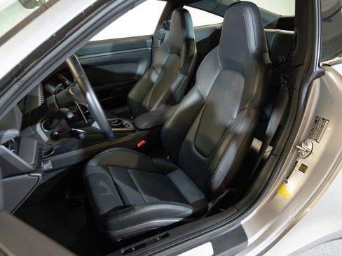 Certified 2022 Porsche 911 Carrera S RWD image 5