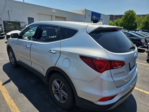 Used 2017 Hyundai Santa Fe Sport w/ Cargo Package FWD image 4