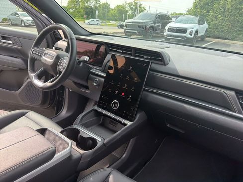 Used 2026 GMC Terrain Elevation w/ Elevation Premium Package AWD/4WD image 30