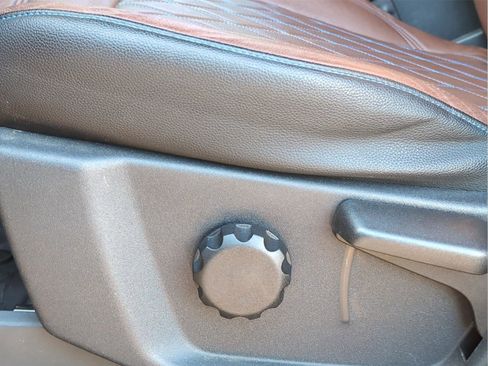 Used 2021 Ford Bronco Outer Banks AWD/4WD image 14