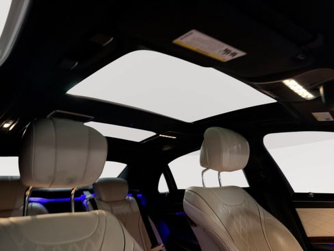 Used 2016 Mercedes-Benz S 550 4MATIC Sedan image 16