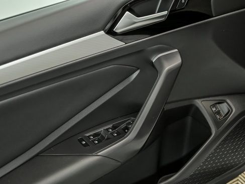 Used 2020 Volkswagen Jetta R-Line image 9