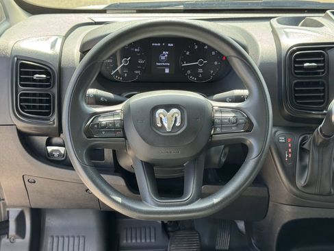 Used 2025 RAM ProMaster 2500 w/ Convenience Group FWD image 11