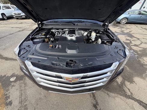 Used 2015 Cadillac Escalade Premium image 16