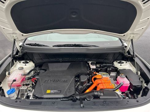 Used 2023 Kia Niro EX image 29