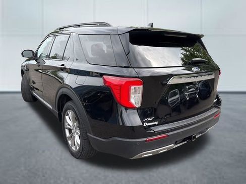 Used 2023 Ford Explorer XLT w/ Equipment Group 202A AWD/4WD image 2