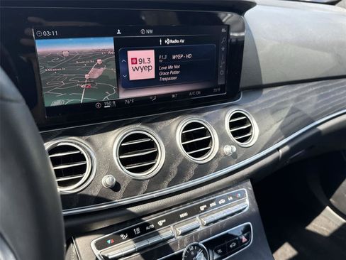 Used 2019 Mercedes-Benz E 300 4MATIC image 21