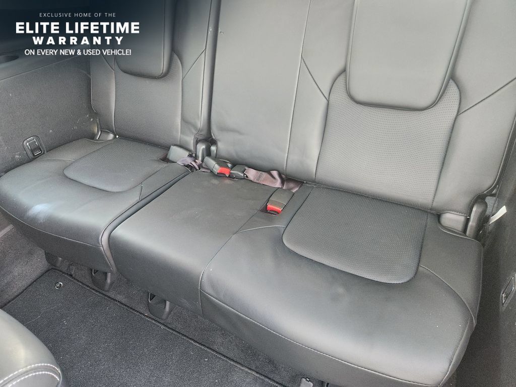 Used 2020 Nissan Armada Platinum w/ Captain's Chairs Package AWD/4WD image 32