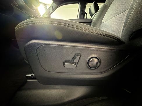 Used 2022 RAM 1500 Big Horn AWD/4WD image 14