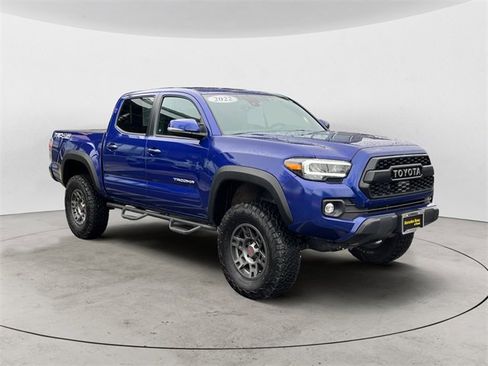 Used 2022 Toyota Tacoma TRD Off-Road w/ TRD Premium Off Road Package image 7