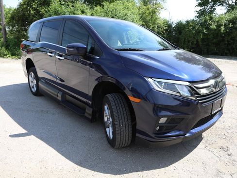 Used 2019 Honda Odyssey EX image 4