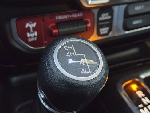 Certified 2024 Jeep Wrangler Unlimited Rubicon image 23