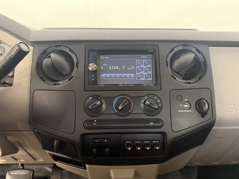 Used 2010 Ford F250 XL RWD image 18