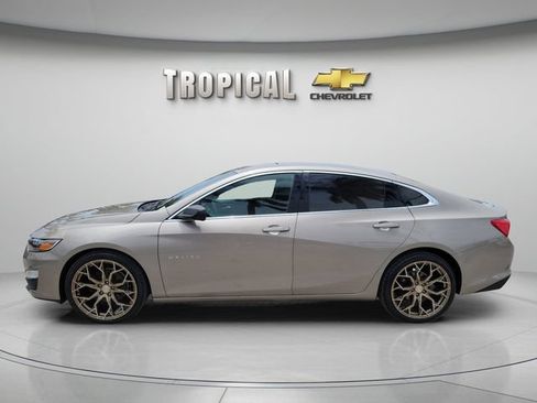 Used 2023 Chevrolet Malibu LS FWD image 2
