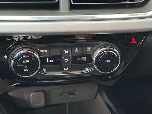 Used 2024 Chevrolet Trax LT w/ Driver Confidence Package FWD image 26