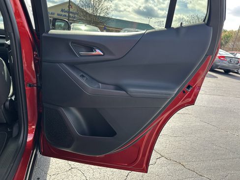 New 2026 Chevrolet Equinox LT image 18