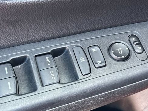 Used 2023 Honda CR-V Sport image 12