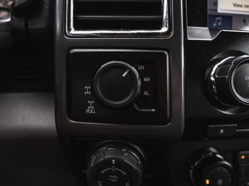 Used 2016 Ford F150 XLT w/ Equipment Group 302A Luxury AWD/4WD image 21