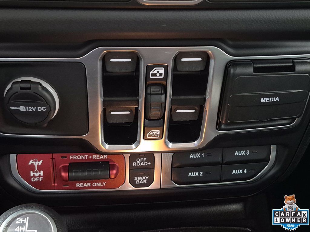 Used 2025 Jeep Wrangler Unlimited Rubicon AWD/4WD image 20