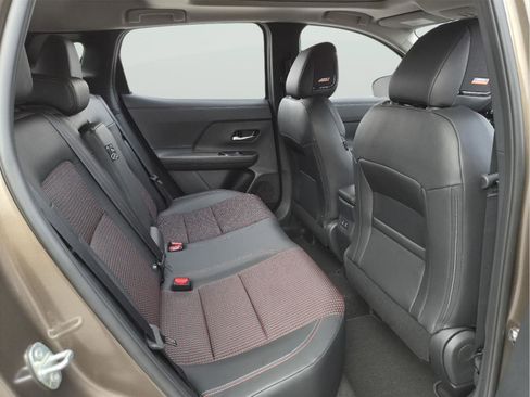 New 2026 Nissan Kicks SR image 17