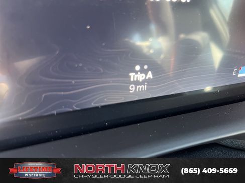 New 2026 Jeep Grand Cherokee Altitude AWD/4WD image 32