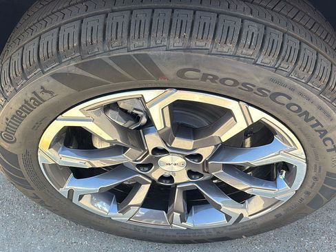 New 2026 GMC Terrain Elevation w/ Elevation Premium Package FWD image 13