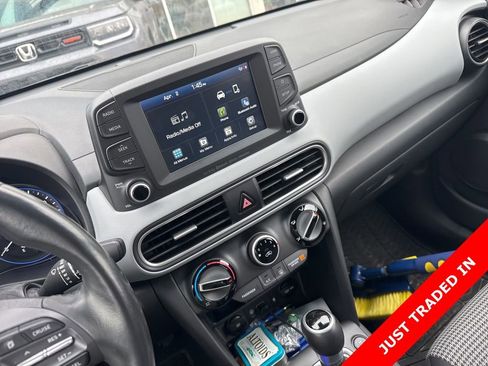 Used 2021 Hyundai Kona SEL Plus w/ Cargo Package image 10