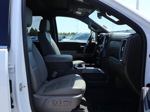 Used 2023 Chevrolet Silverado 2500 LTZ w/ LTZ Convenience Package image 9