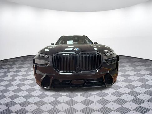 Used 2026 BMW X7 xDrive40i w/ M Sport Package image 5