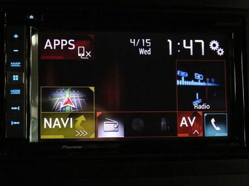 Used 2018 Mercedes-Benz Metris Passenger image 14