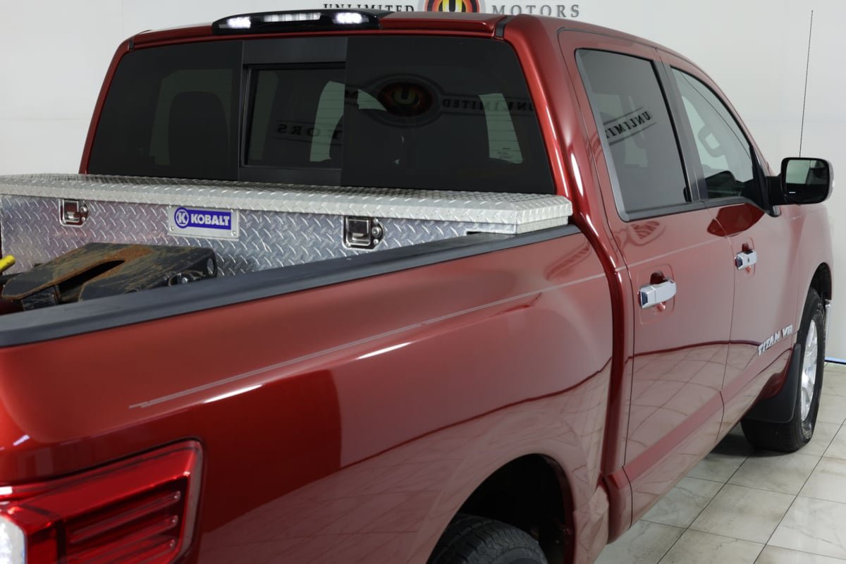 Used 2019 Nissan Titan SV w/ SV Convenience Package AWD/4WD image 42