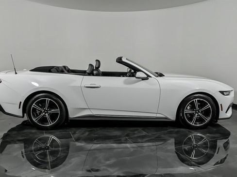 Used 2024 Ford Mustang Premium RWD image 10
