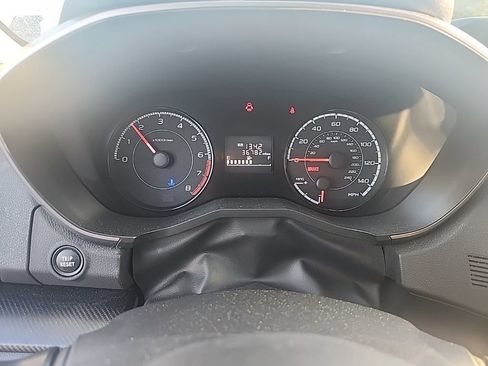 Used 2021 Subaru Crosstrek 2.0i Premium AWD/4WD image 20