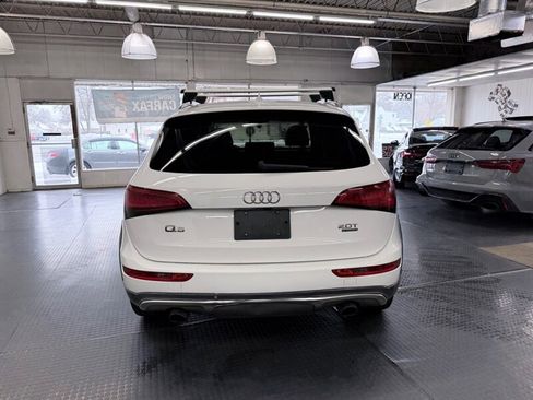 Used 2017 Audi Q5 2.0T Premium Plus w/ Technology Package image 9