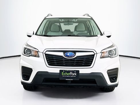 Used 2019 Subaru Forester Premium image 2