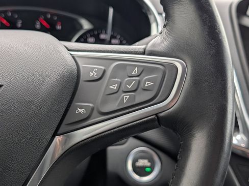 Used 2018 Chevrolet Equinox Premier FWD image 23