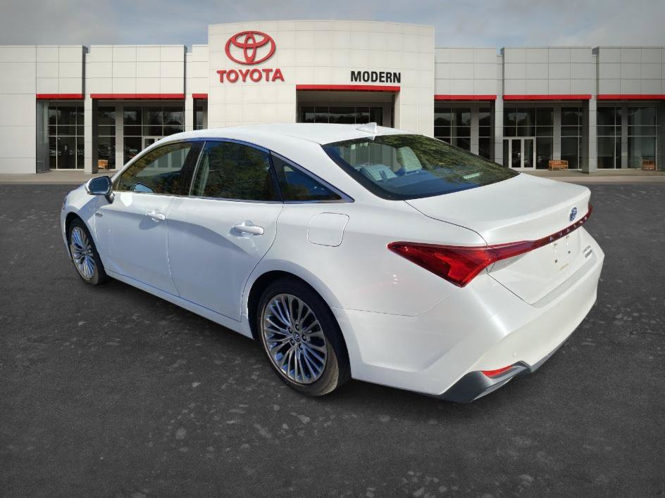 Certified 2019 Toyota Avalon Limited w/ Advanced Safety Package FWD image 8