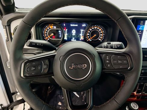 Used 2024 Jeep Wrangler Willys image 25