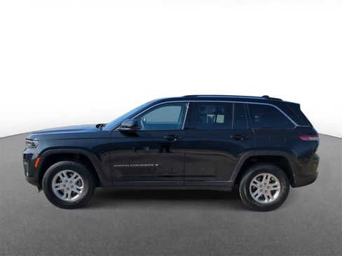 Used 2023 Jeep Grand Cherokee Laredo w/ Luxury Tech Group I image 5