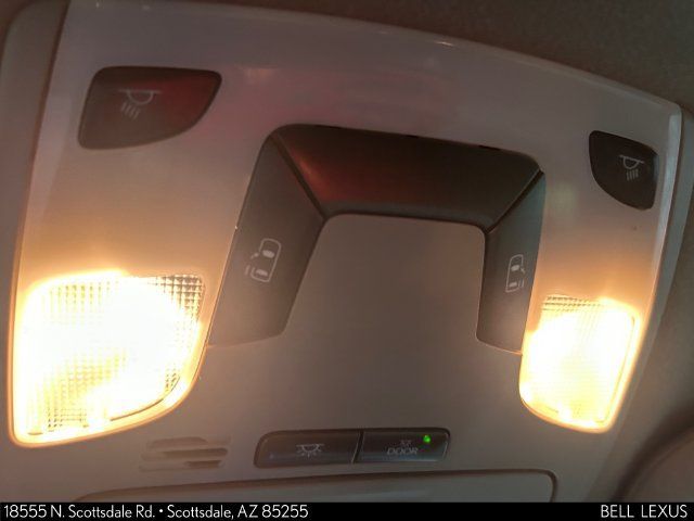 Used 2013 Toyota Sienna LE w/ Towing Pkg FWD image 27