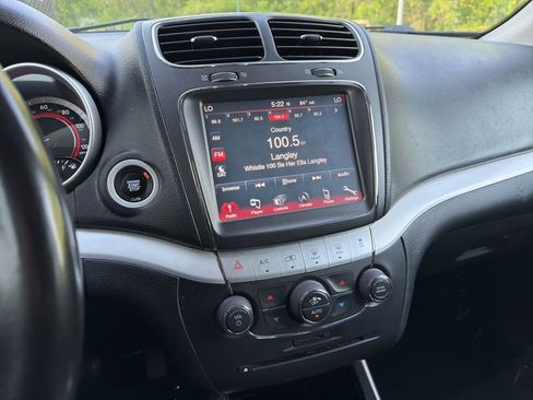 Used 2019 Dodge Journey SE FWD image 48