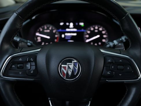 Used 2022 Buick Envision Essence w/ Sport Touring Package image 10