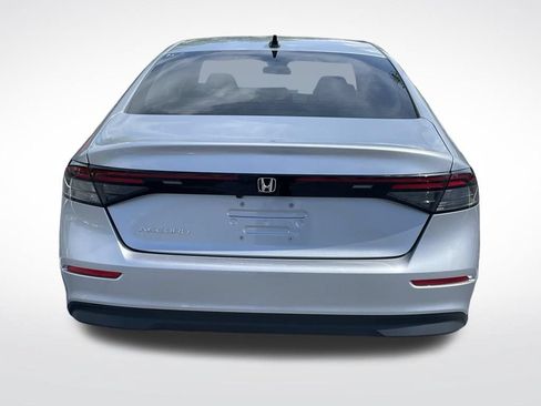 Used 2025 Honda Accord SE image 4