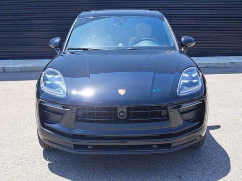 Used 2025 Porsche Macan image 10